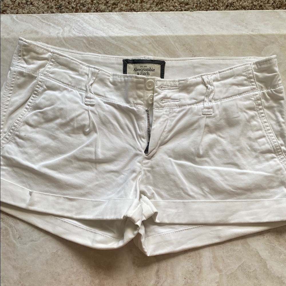 Abercrombie & Fitch White Bermuda Shorts Classic Style